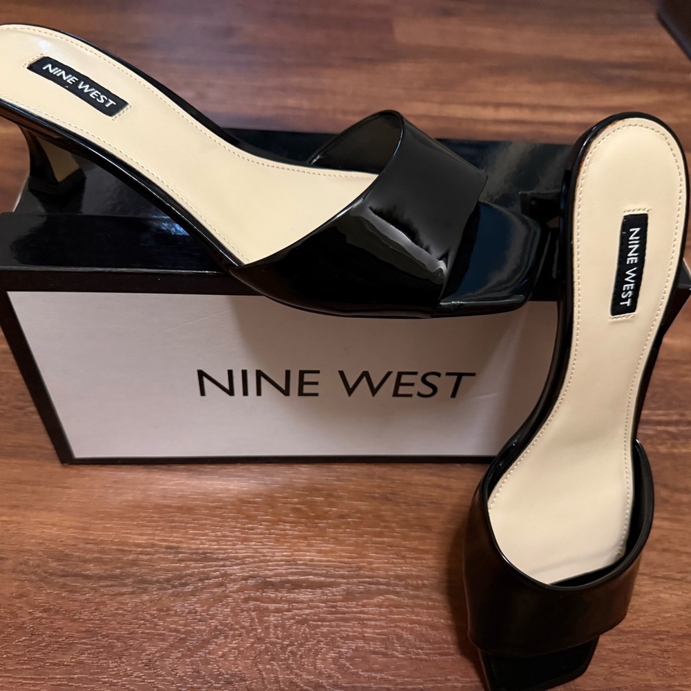 Nine West Women's Inya Heeled Mules Size 9
